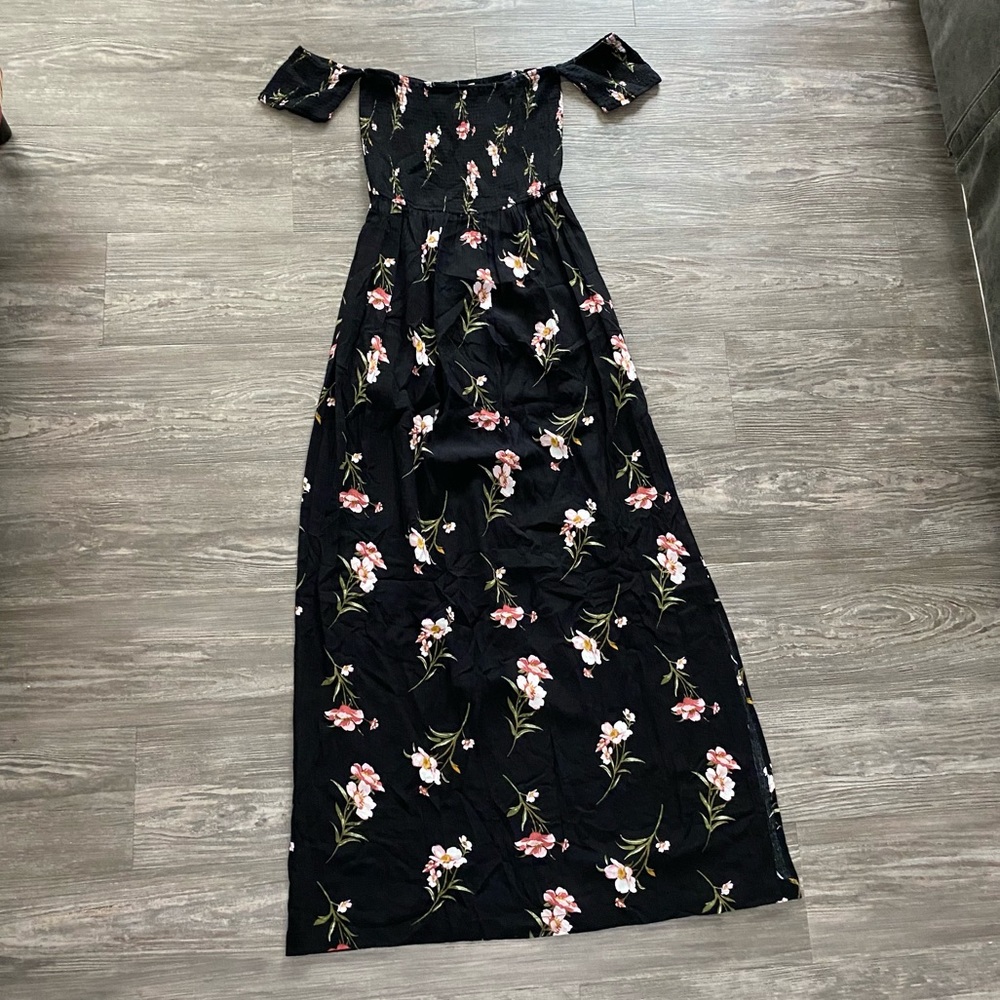 Floral maxi dress!